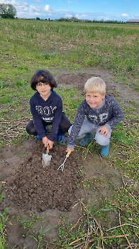 Aapjes op de boerderij_66